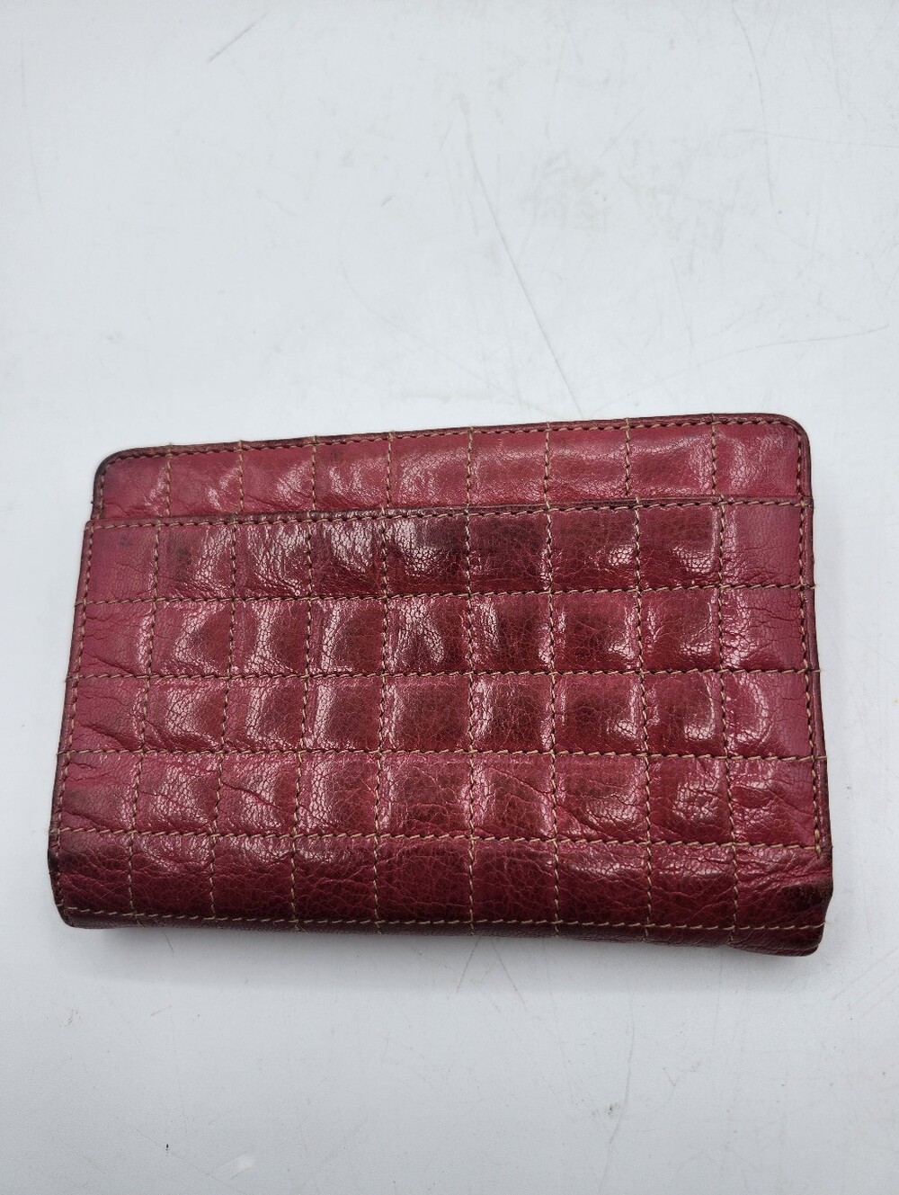 Tusk Compact Quilted Women's Wallet in Berry